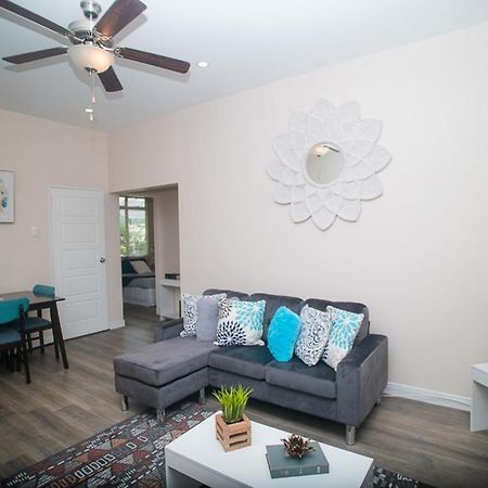 Raynebow Chateau - Chic City Getaway Port of Spain ภายนอก รูปภาพ