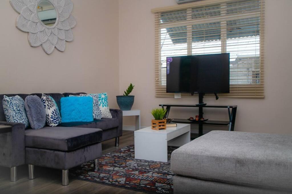 Raynebow Chateau - Chic City Getaway Port of Spain ภายนอก รูปภาพ