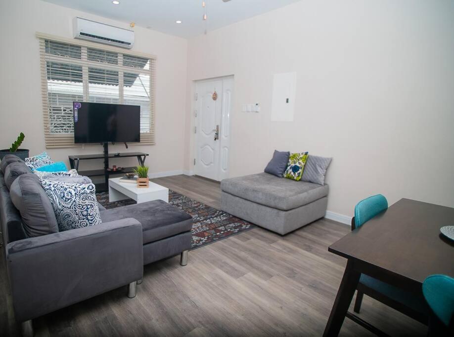 Raynebow Chateau - Chic City Getaway Port of Spain ภายนอก รูปภาพ