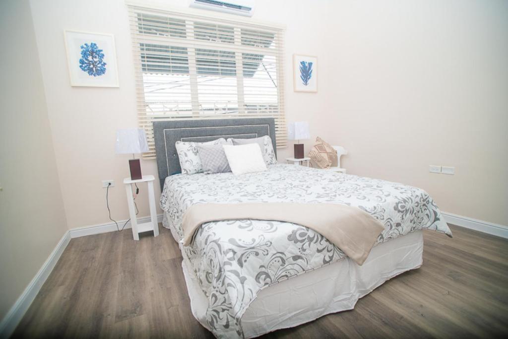 Raynebow Chateau - Chic City Getaway Port of Spain ภายนอก รูปภาพ
